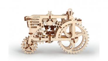 UGEARS Traktor