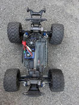 Preview: Neuwertiger Traxxas Stampede 4x4VXL Clipless