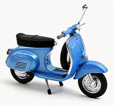 1:18 Vespa 125 Primavera Piaggio Moto 1967-76 Blue Metallic