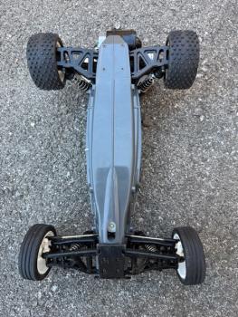 Preview: Neuwertiger Tamiya Fighter Buggy 2WD RTR