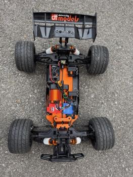 Preview: 1:10 XL DF TW1 Brushless RTR in einem TOP Zustand