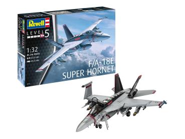 1:32   F/A-18E Super Hornet Revell Modellbausatz