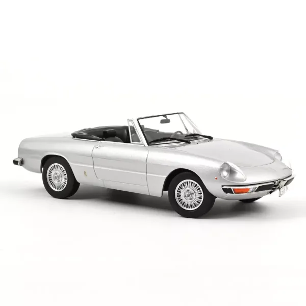 1:18 Alfa Romeo 2000 Spider 1973 Silbergrau metallic