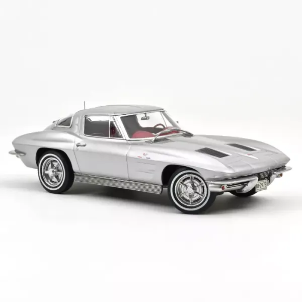 1:18 Chevrolet Corvette Sting Ray 1963 Sebring Silber