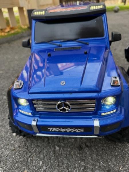 Neuwertiger 1/10 TRX 4 G500 RTR mit Lichtset