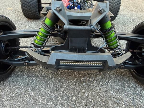 Gebrauchter Traxxas XRT 1/7 inkl. Lichtset