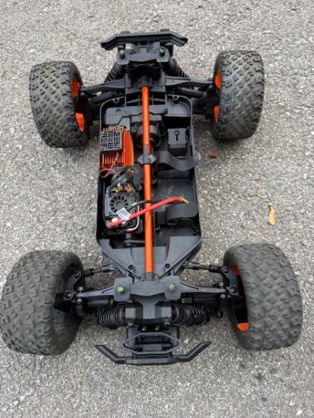 1:10 Gebrauchter Z-10 Df Truck RTR Competition Top Zustand