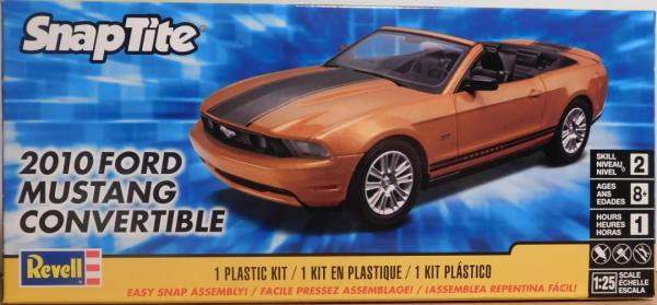 1:25 2010 Ford Mustang Convertible
