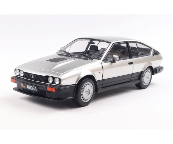 1:18 Alfa Romeo GTV6 silber 1984