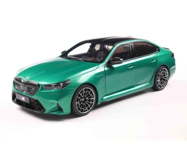 1:18 BMW M5 (G90) M grün metal. 2025