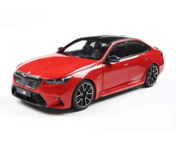 1:18 BMW M5 (G90) Feuerrot 2025