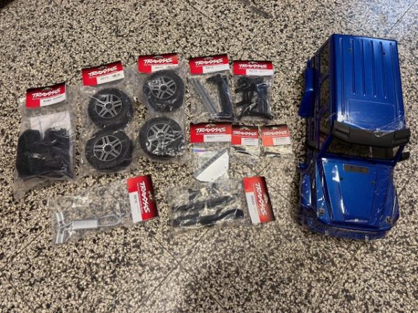 1:10 TRX4 G500 Karosserie blau mit Zubehör